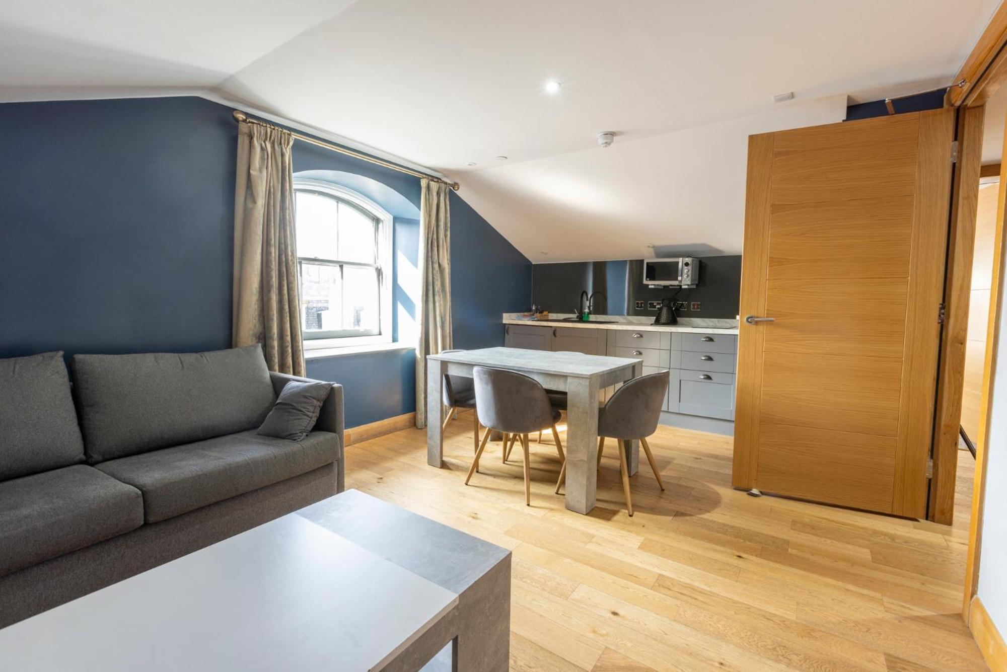 Mono Suites Old Town — Photos 3